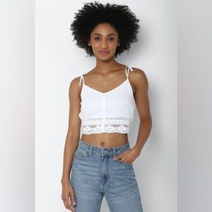 NWT American Eagle White Crochet Lace Trimmed Bralette Cropped Top size M
